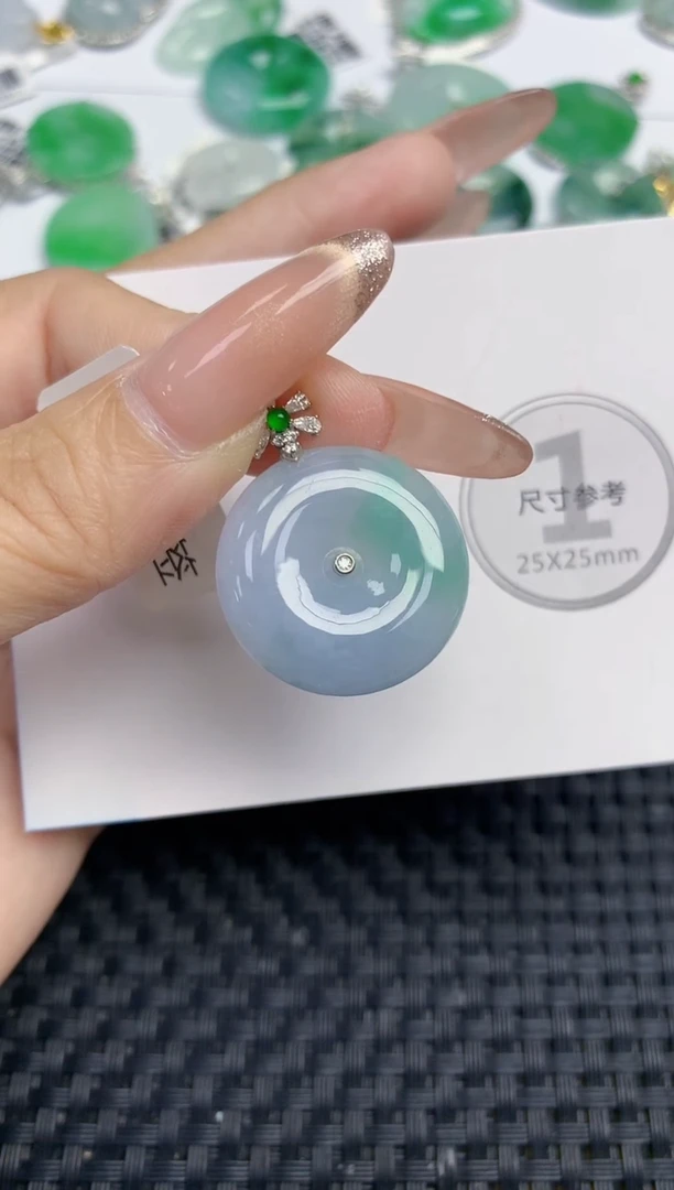 颈饰18K金镶嵌翡翠薰*草天然缅甸A货翡翠百元以上9元证书费自理