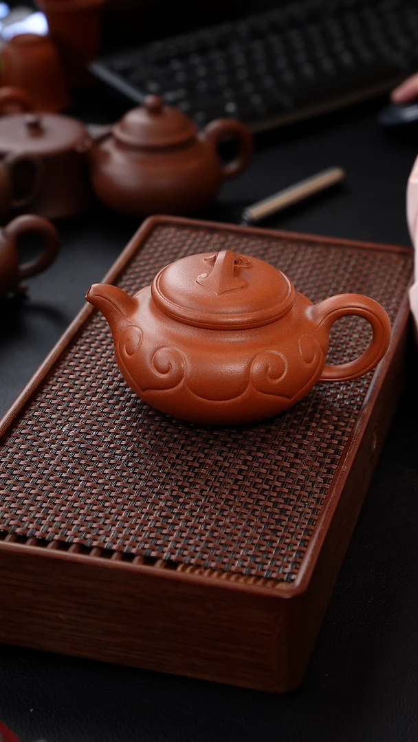 【闪购商品】仿古如意249CC高纯度红降坡紫砂茶壶