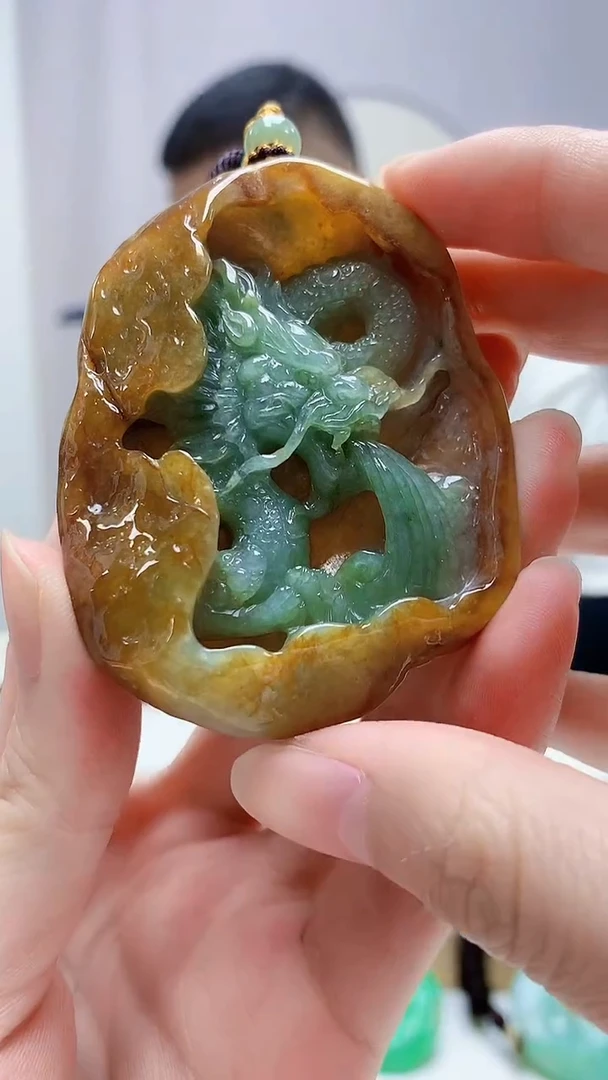 未镶嵌定制翡翠4898zm-毛货挂件210