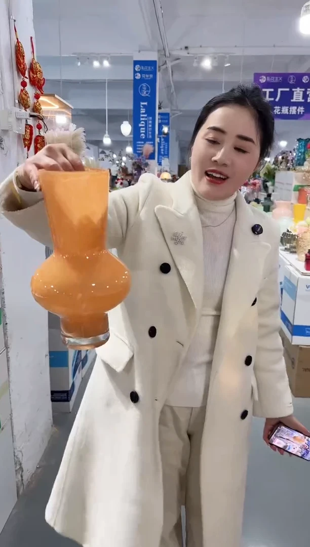 【闪购商品】玻璃安琪花瓶微瑕-QBF4