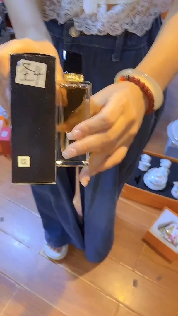 杯鸿辉家品牌瓷器，京东包邮！圣4