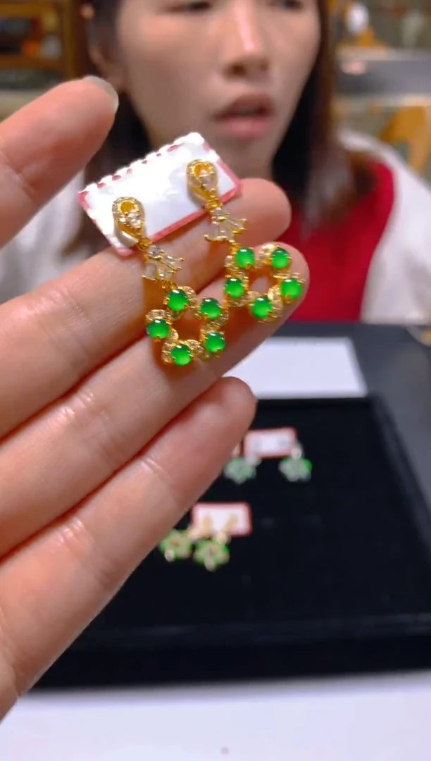 未镶嵌翡翠耳饰多样性发一