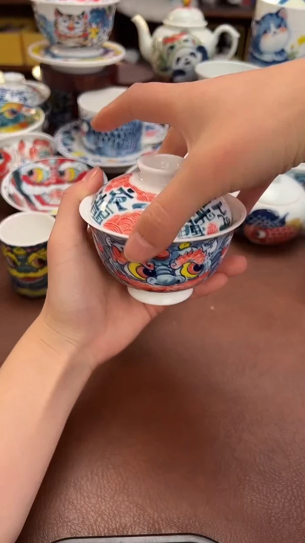 【闪购商品】微瑕福利价        醒狮盖碗