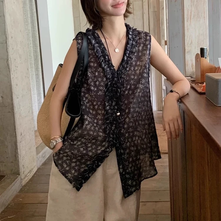 新款减龄碎花木耳边雪纺上衣女2025夏季时尚宽松遮肉花边无袖短袖
