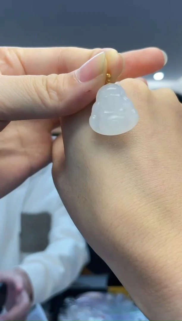 颈饰18K金镶嵌和田玉（多样性发一件）