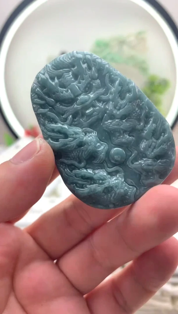 颈饰未镶嵌翡翠九龙牌