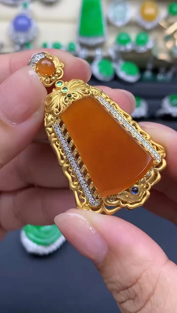 翡翠18K金镶嵌颈饰544-春日珠宝