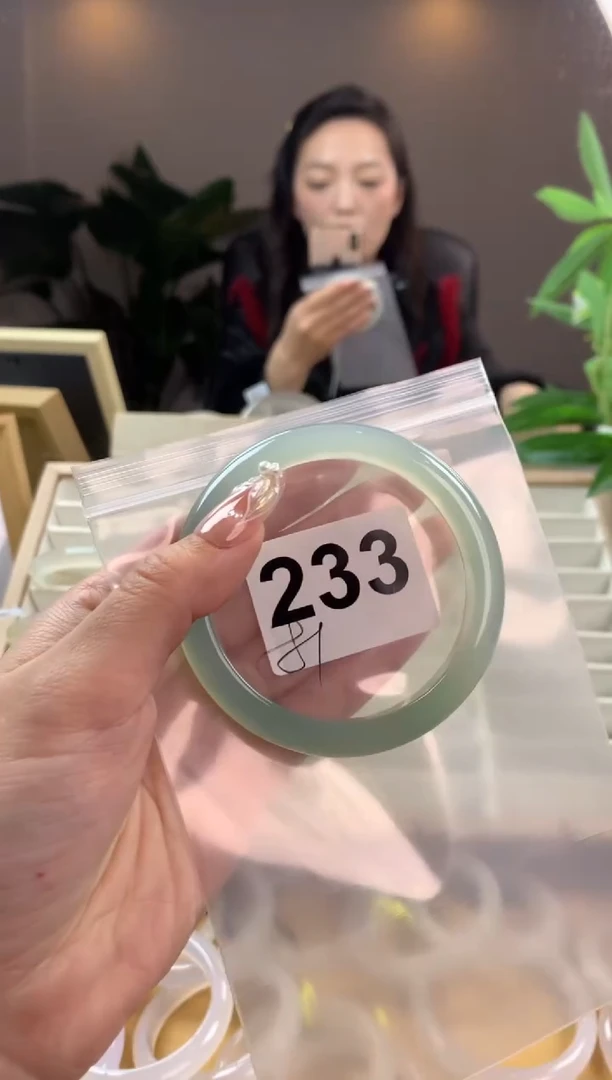 【闪购商品】玛瑙/玉髓手镯未镶嵌233