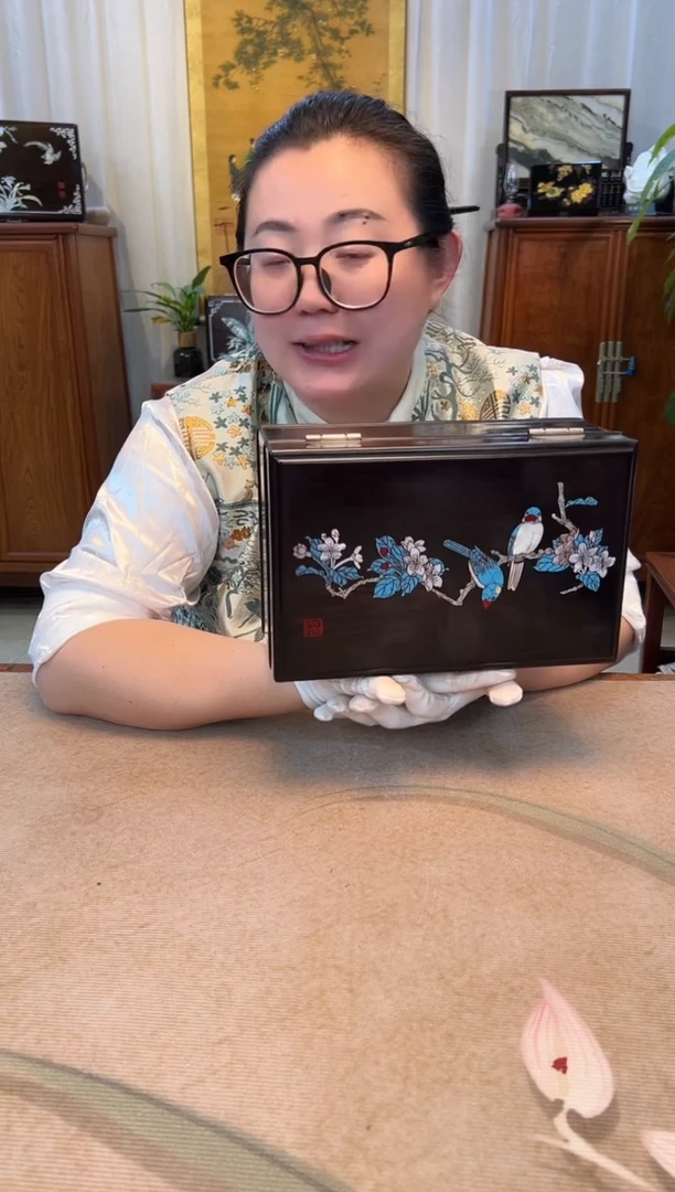 黑酸枝木类成套家具紫光檀 嵌螺钿喜上眉梢线条首饰盒26*15*11