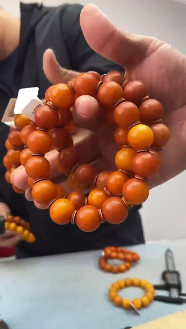 琥珀未镶嵌珠宝奇石假一罚十，多样性发一件032