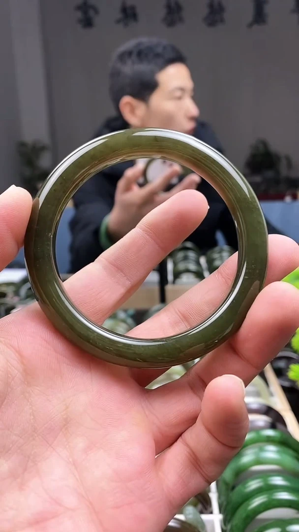 【闪购商品】和田玉手镯未镶嵌60.8