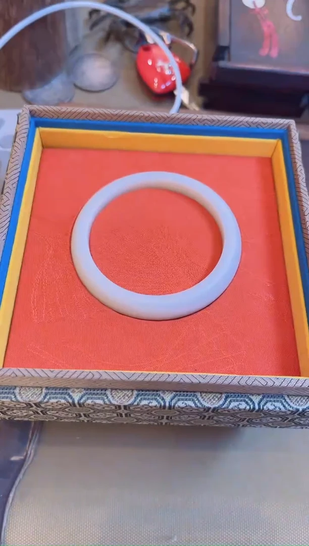 【闪购商品】和田玉手镯未镶嵌和田玉手镯G063