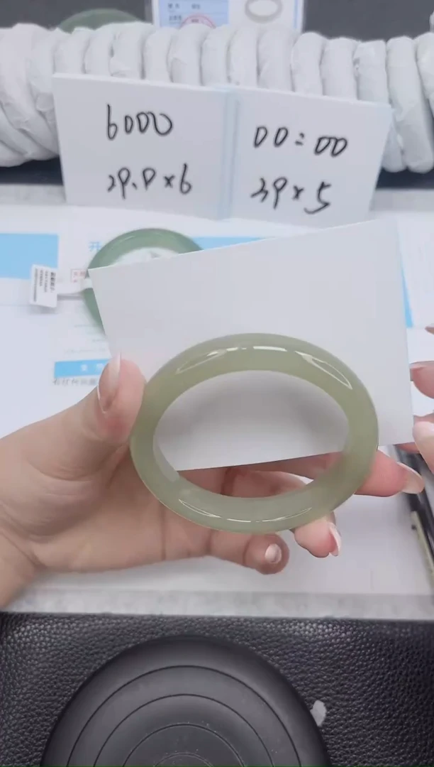 未镶嵌手镯石英质玉175-58.5