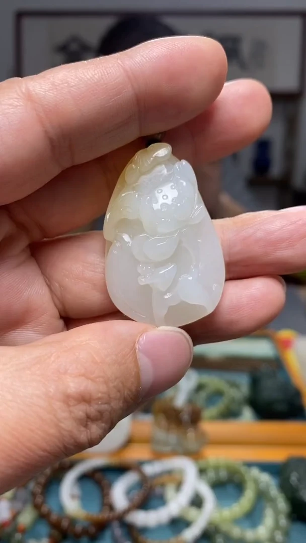 颈饰未镶嵌和田玉60