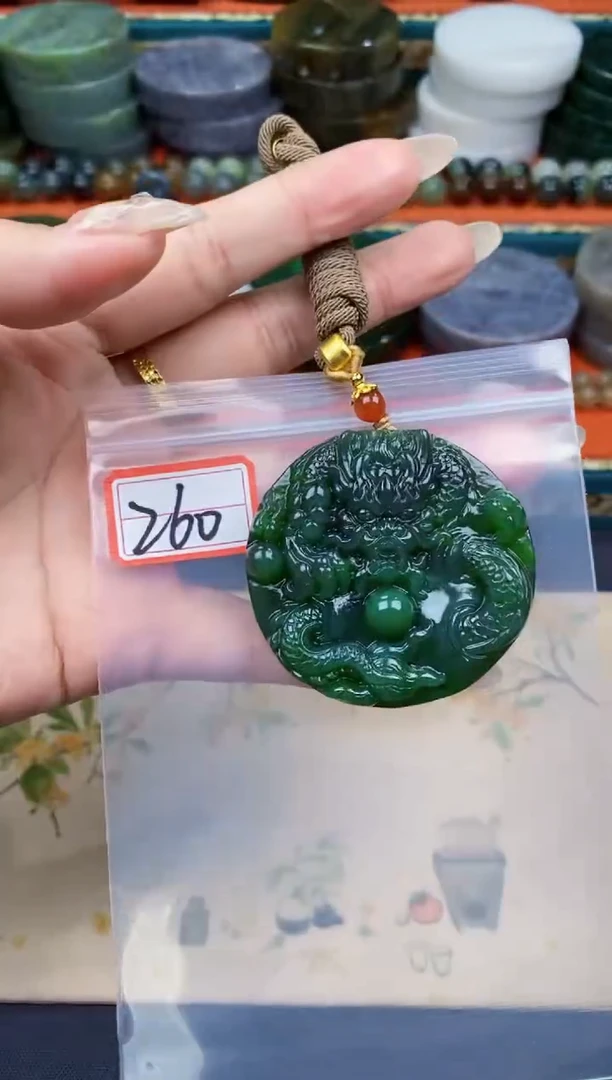 和田玉未镶嵌颈饰和田玉