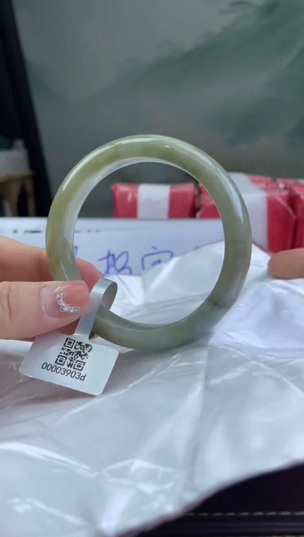 翡翠手镯未镶嵌3翡翠手镯（微瑕）