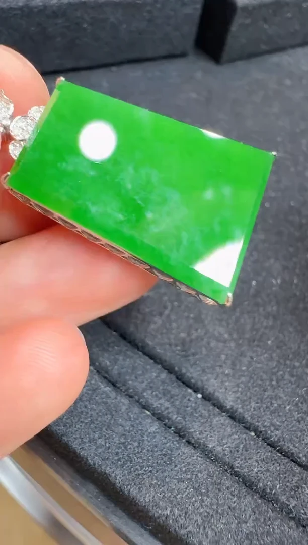 翡翠18K金镶嵌吊坠(不含链)多样性团购发一件