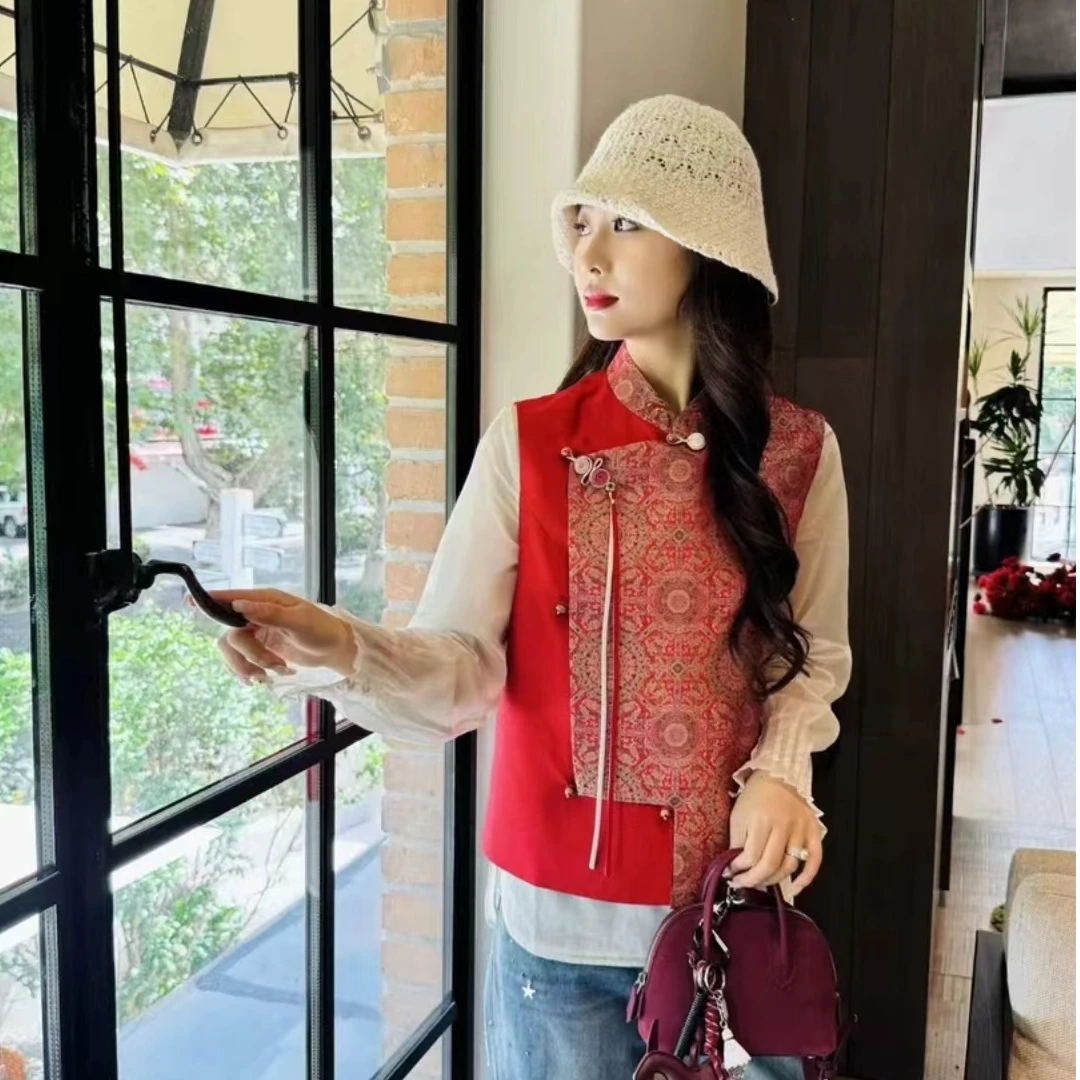 八达晕纹宋锦马甲新中式2025春款新品过年就穿它