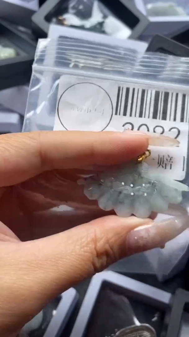 颈饰未镶嵌翡翠2082