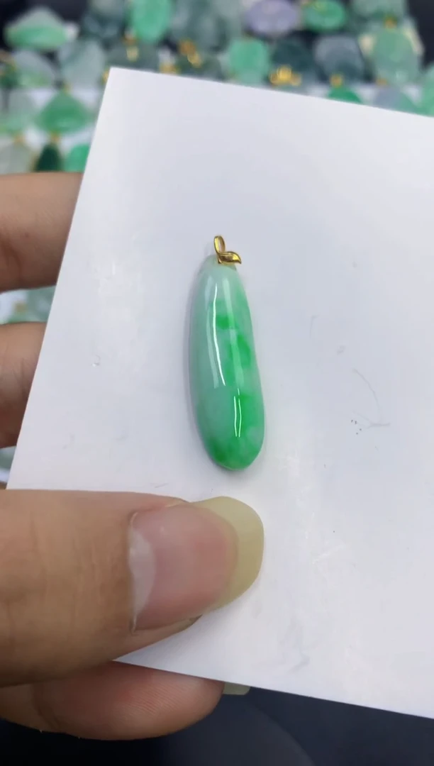 翡翠未镶嵌颈饰缅甸翡翠A货