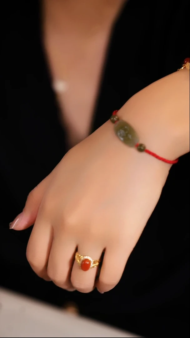 【闪购商品】和田玉手绳未镶嵌和田玉荷花牌手绳