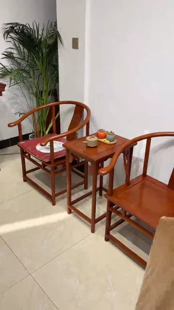 花梨木类成套家具圈椅三件套