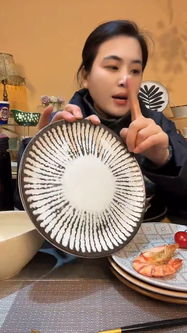 盘瑕疵款 8.5英寸凸底麻点盘 介意勿拍