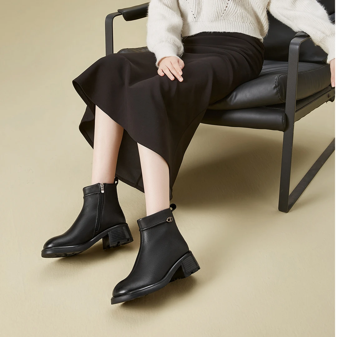 意尔康头层羊皮瘦瘦靴舒适时尚妈妈靴厚底增高短靴百搭保暖马丁靴