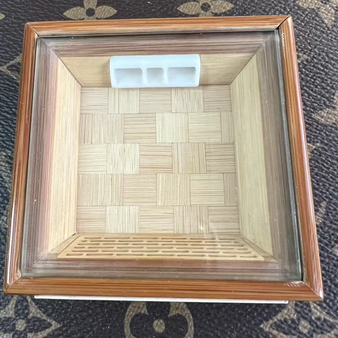 海派大师顾万兴老竹黄蛉盒