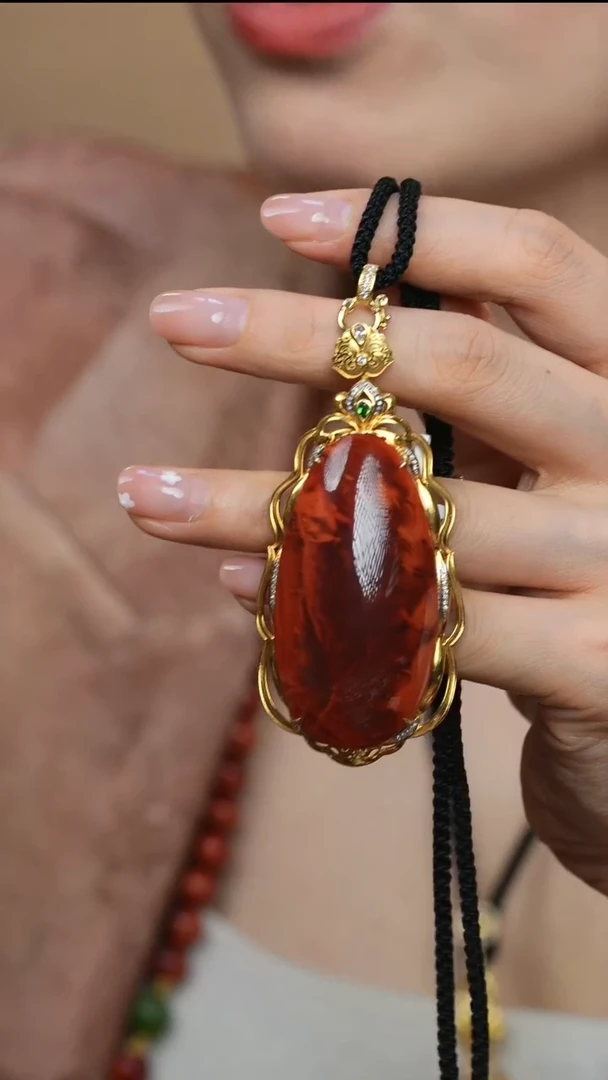 南红玛瑙吊坠18K金镶嵌@D-160@