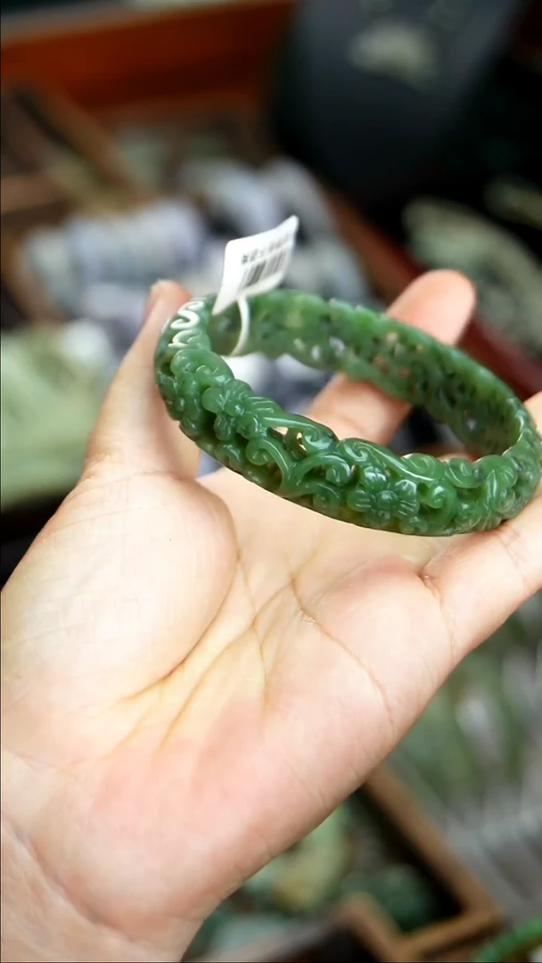 未镶嵌手镯和田玉（碧玉）001   60圈口