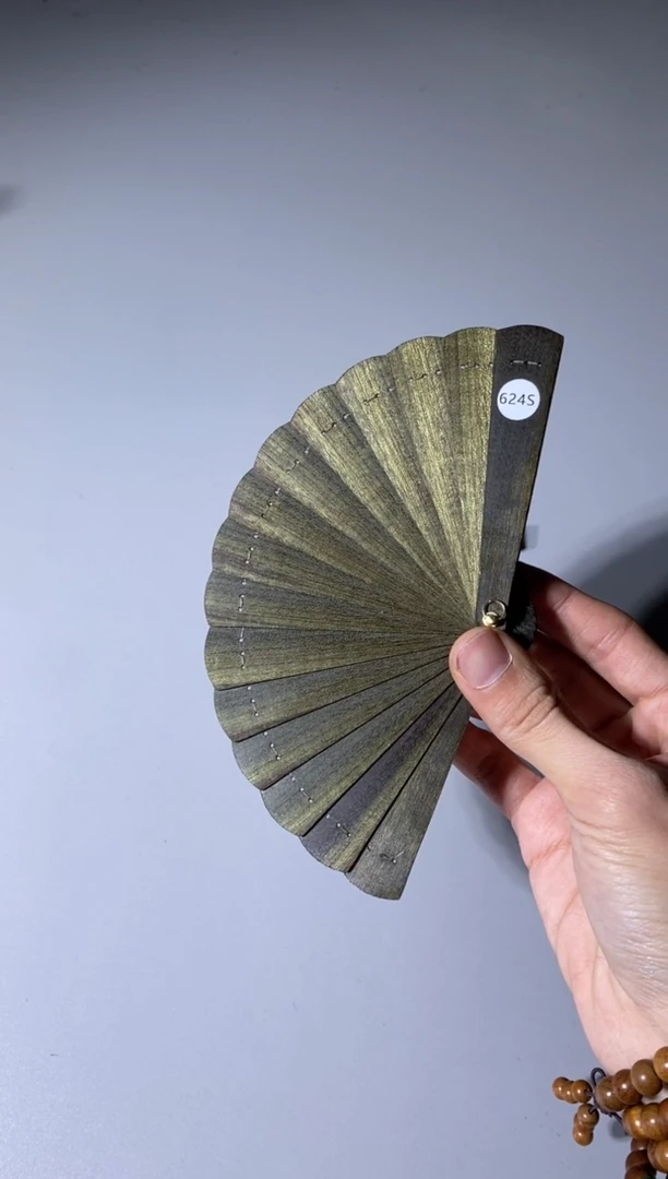 【闪购商品】金丝楠木雕624号10cm阴沉金丝楠迷你扇
