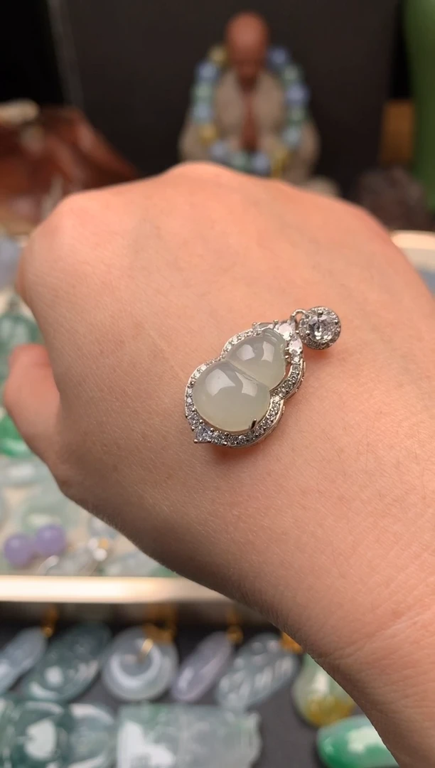 吊坠(不含链)银S925镶嵌翡翠葫芦