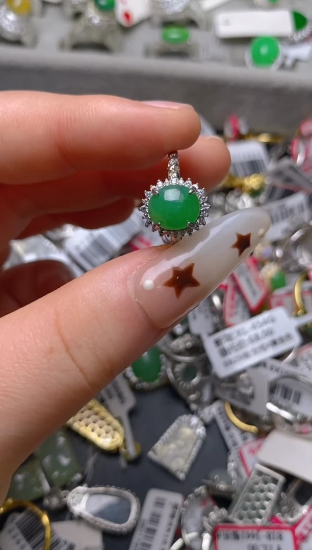银S925镶嵌戒指翡翠百内无证书