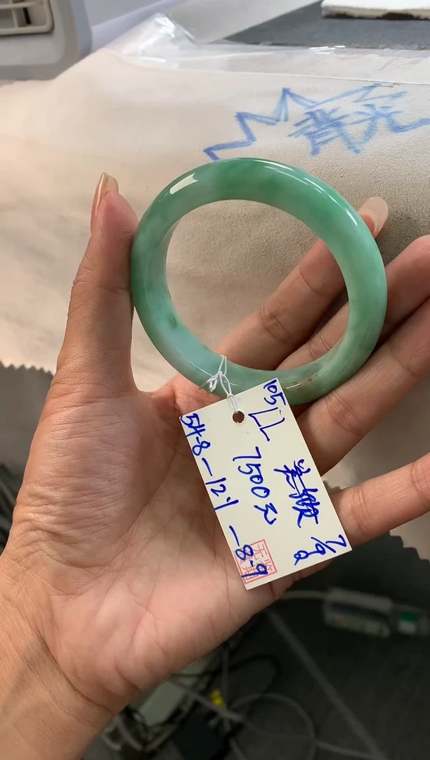 未镶嵌手镯翡翠ℳ****.翡翠手镯 下单联系小耳机#105