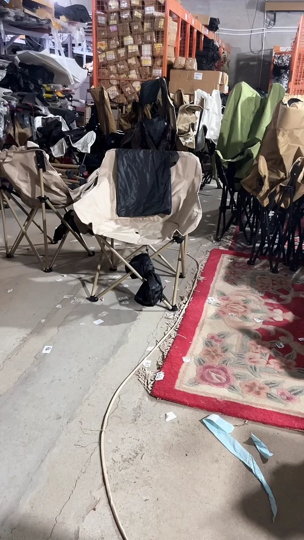 铁瑕疵不售后椅子 32    三把