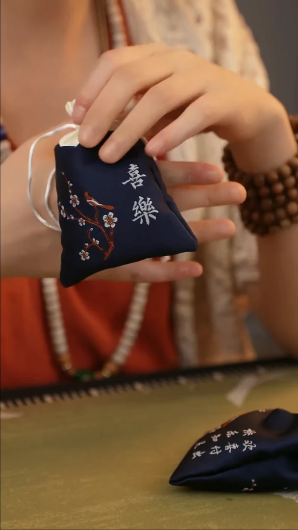 藤类手串/手链沉  香包
