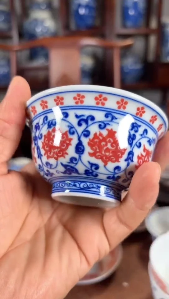 柴窑青花釉里红缠枝莲永乐压手杯杯