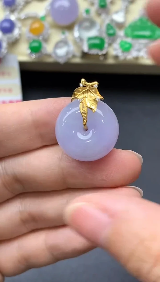 颈饰18K金镶嵌翡翠192-中国好珍宝