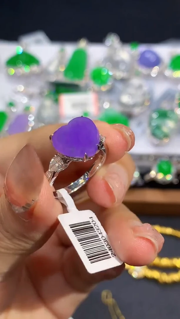 18K金镶嵌戒指翡翠冷*~SY多样性发其一