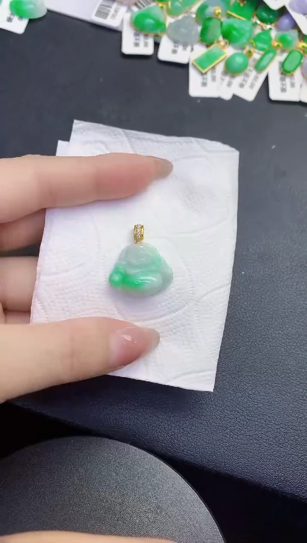 颈饰未镶嵌翡翠缅甸天然翡翠A货