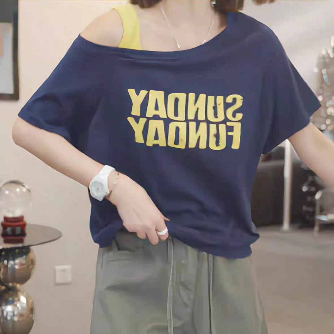 韩系时尚洋气撞色吊带斜领露肩短袖t恤女夏百搭印花宽松显瘦上衣