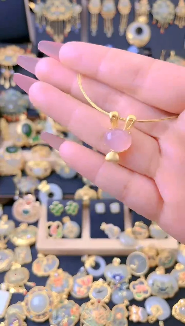 【闪购商品】玛瑙/玉髓吊坠合金小兔子吊坠