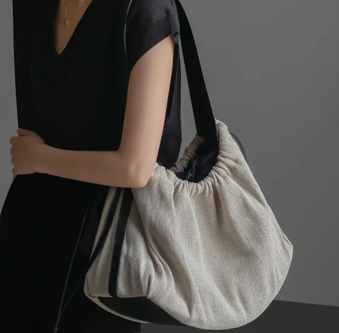 D1111热门款斜挎精选都市风热门 包 配件