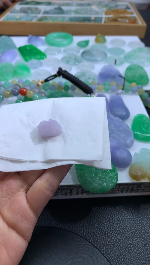 【闪购商品】定制翡翠未镶嵌翡翠