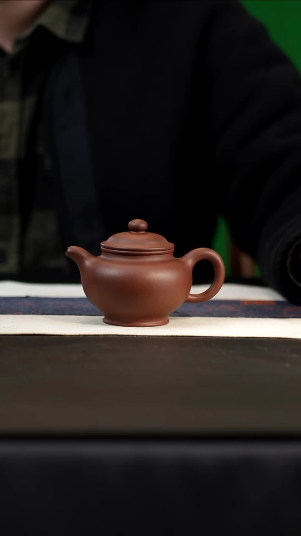 茶壶紫砂黑紫多汁。170cc