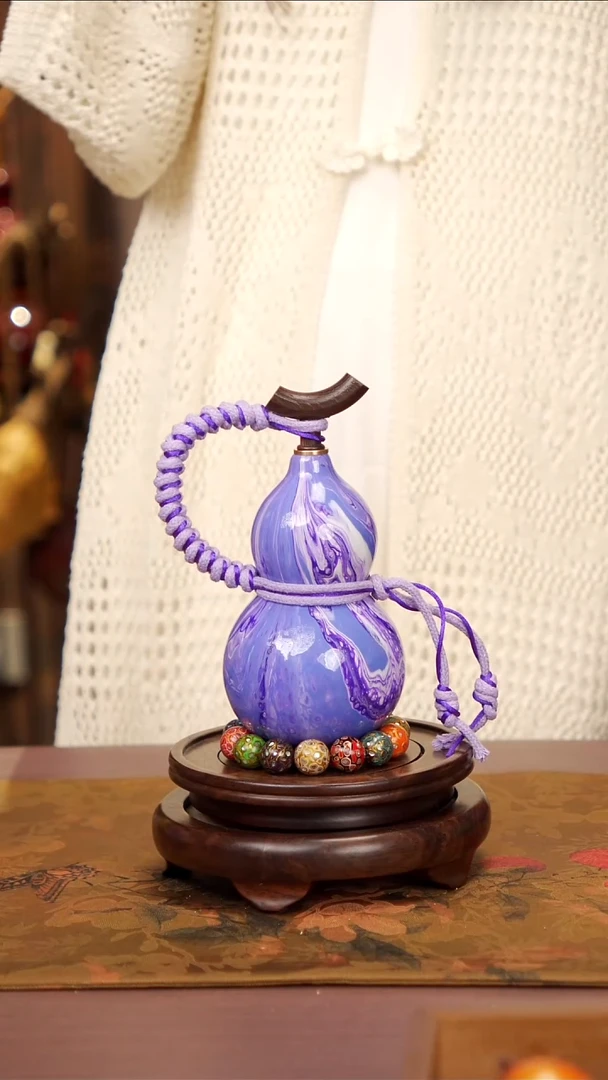 173易林漂漆酒葫芦------98