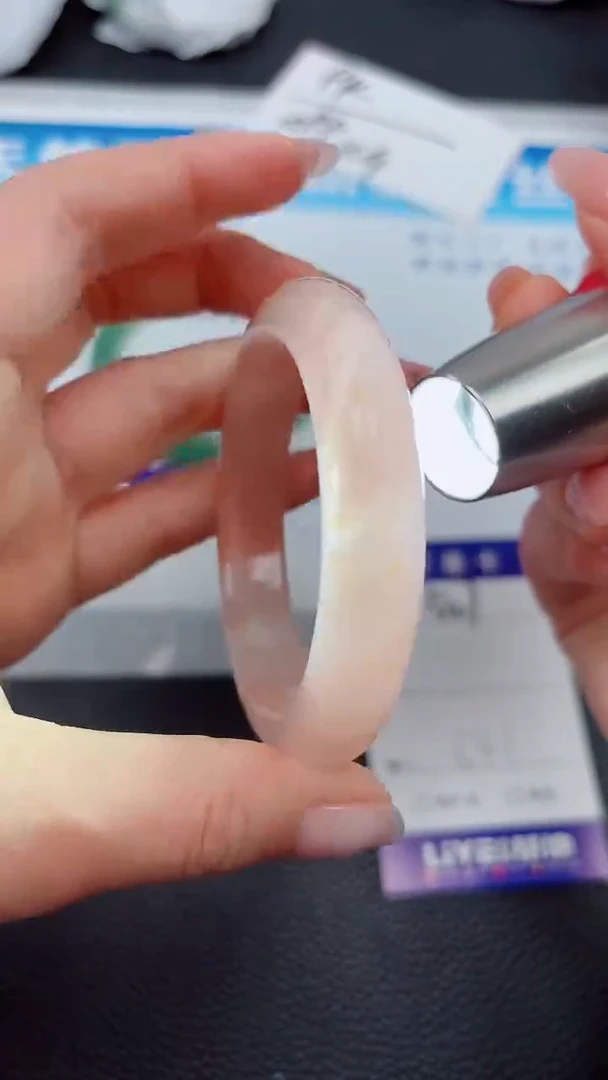 【闪购商品】石英质玉手镯未镶嵌527