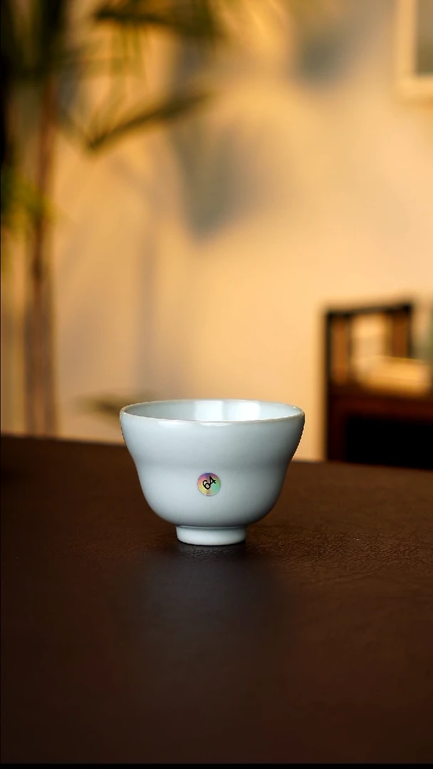 64号月白釉葫芦杯微瑕 炸福利 鱼
