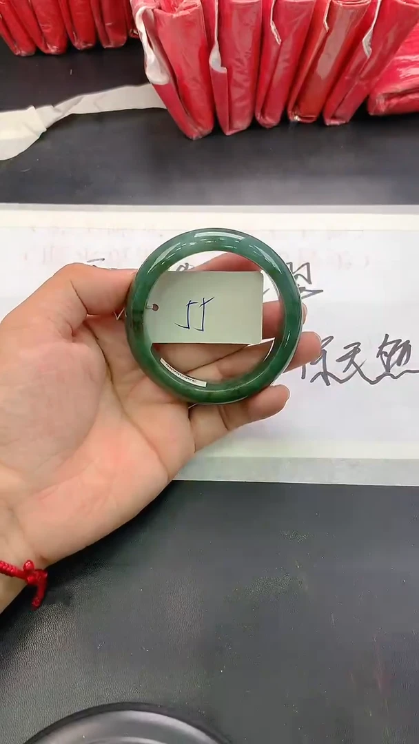 翡翠手镯未镶嵌171